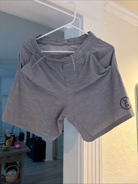 lululemon athletica Men's Light Gray Athletic Shorts